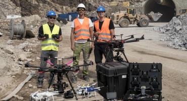 Die Technologie für Flugdrohnen wird bei Feldversuchen laufend optimiert.